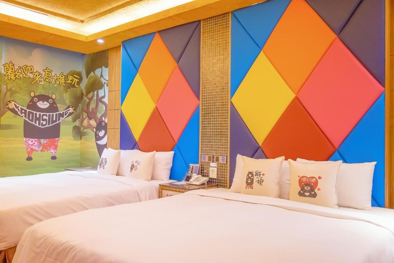 R7 Hotel Kaohsiung Esterno foto
